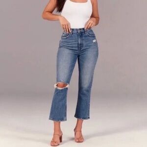 NWT Abercrombie & Fitch Ultra High Rise Kick Flare Cropped Jeans size 10 30s